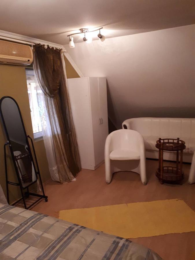 B&B Beli Andjeo Sremska Mitrovica Bagian luar foto